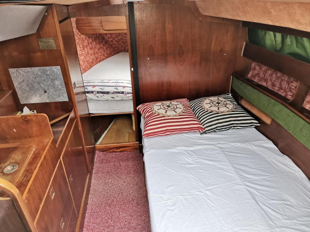 Ubytovani Na Jachte Hotell Lipno nad Vltavou Eksteriør bilde